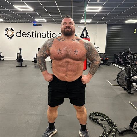 eddie hall naked|World’s Strongest Man Eddie Hall shares VERY revealing。